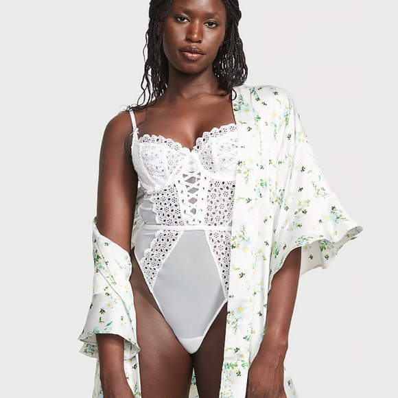 Victoria Secret Wicked Unlined Lace-Up Teddy - Picture 3 of 5